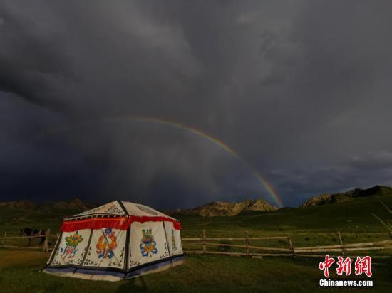从头再来在风雨中重新起航用勇气点亮未来每一