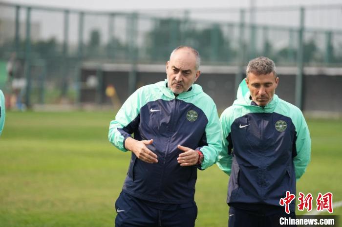 卡内达就任浙江队主教练 带队征战新赛季中超联