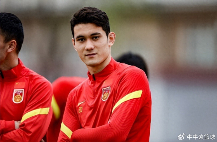 国足0-2负喀麦隆 拜合拉木替补建功引热议