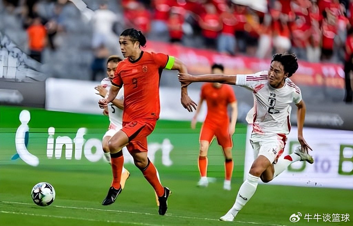 国足0-2负喀麦隆 拜合拉木替补建功引热议