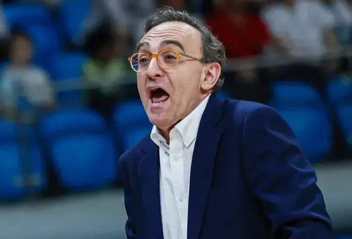 辽宁男篮客场惨败广州 攻防崩盘引主帅反思