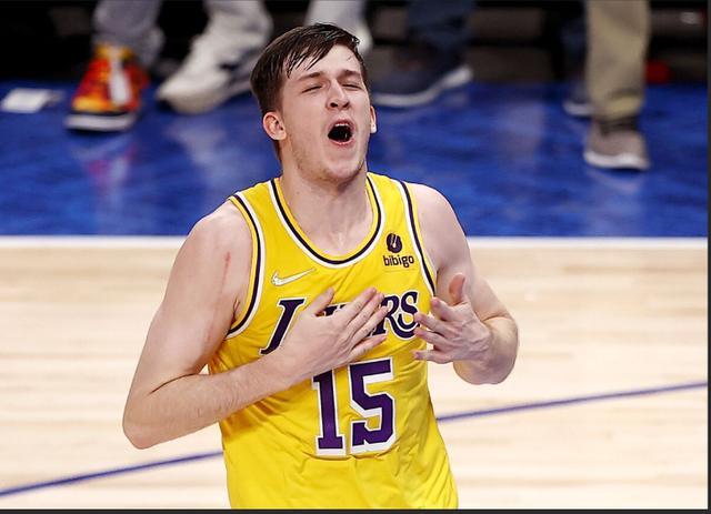 湖人核心里夫斯伤停或缺席季后赛 顶薪续约引争