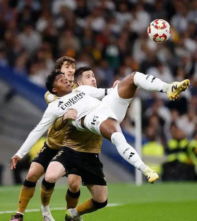 21亿欧元银河战舰陷四大天王困局