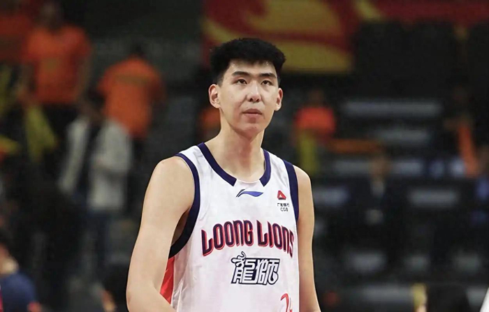 徐昕季后赛13分引热议 郭艾伦直言需沉淀